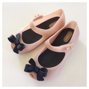 Blush pink with black toe Mini Melissa Flats